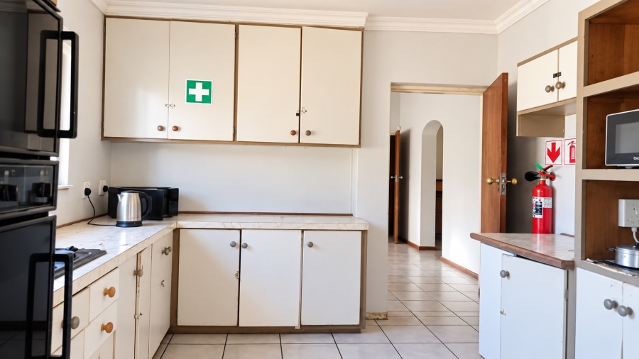 11 Bedroom Property for Sale in Universitas Free State